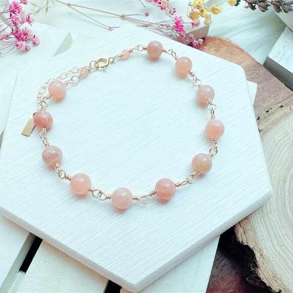 New Peach Moonstone Gold Bracelet - Picture 6 of 7